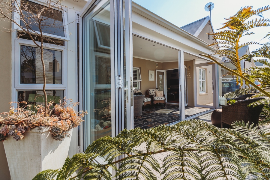 3 Bedroom Property for Sale in Blanco Western Cape